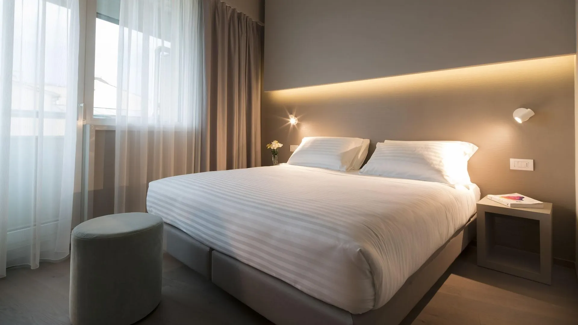 ****  Hotel Glance In Florenz Italien