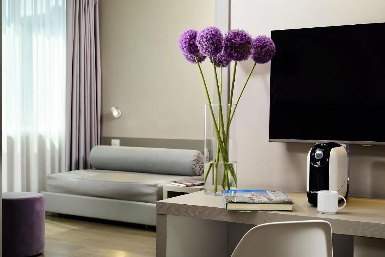 Hotel Glance In Florenz 4*,